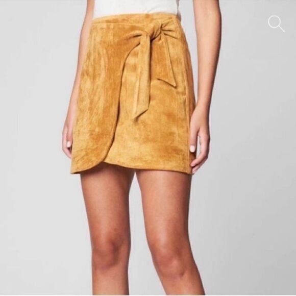 BLANKNYC Faux Suede Mini Skirt(Size 27) - Picture 2 of 6